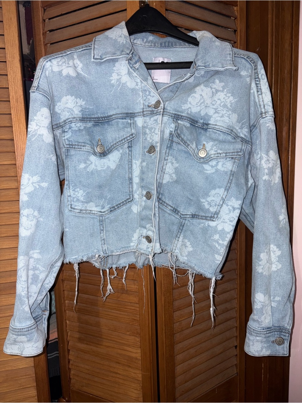SO floral Jean jacket.